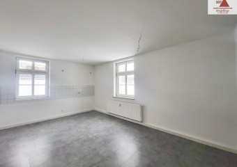 Modern renovierte 2-Raum-Wohnung in Gornsdorf!