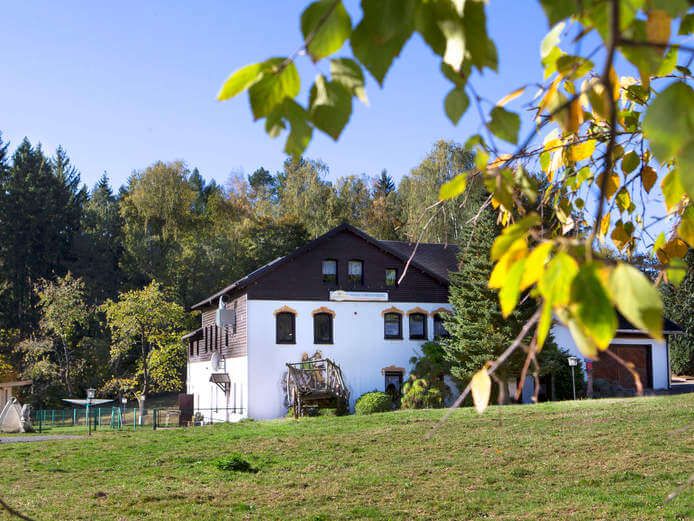 Verkauf des Wohndomizils mit Gaststätte und Pension "Haus Fürstenberg" durch Wohnungsbörse Erzgebirge