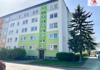 4-Raum-Wohnung- Balkon - neu saniert -Wohngebiet - Annaberg!