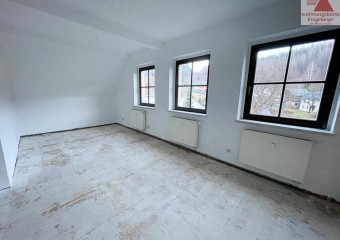 Schicke 3-Raum-Wohnung mit neuen Böden in Antonsthal