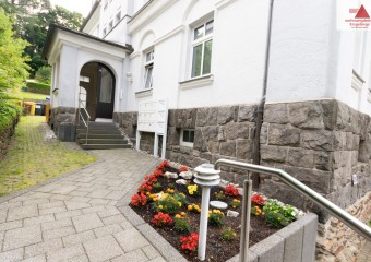 Kleine 2-Raum-Wohnung mit Einbauküche - PKW-Stellplatz - stilvolle Villa - Annaberg-Buchholz!