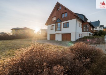 Wohnhaus mit Gewerbeeinheit im Erdgeschoss - Elterlein - ruhige, ländliche Lage!