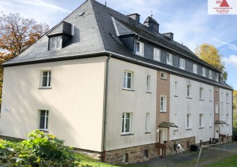 Kleine 2-Raum-Wohnung in Schlettau in zentrumsnaher Wohnlage!