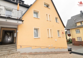 Altersgerechte Wohnung in Thum-Jahnsbach - komplett möbliert - Fahrstuhl - Garten!!