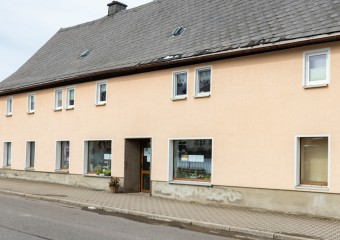 Zentral gelegenes Ladengeschäft/Gewerbeeinheit in Crottendorf!!